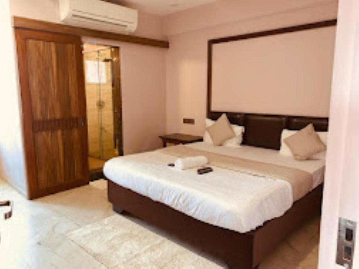 Hotel Radhe Ānand Eksteriør bilde
