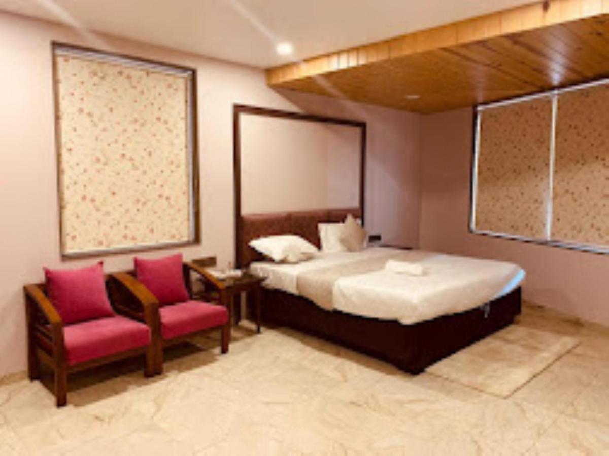 Hotel Radhe Ānand Eksteriør bilde
